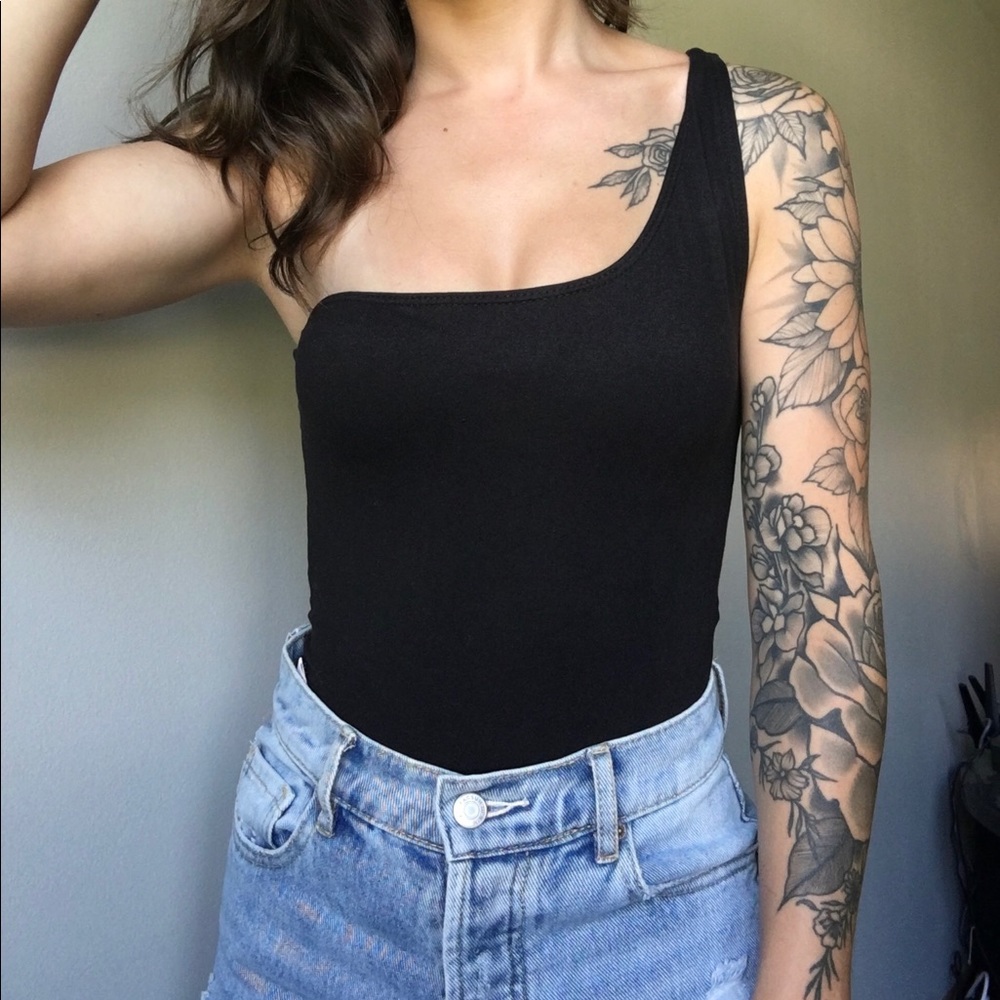 DONATING TOMORROW One shoulder bodysuit